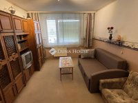 Eladó panellakás, XV. kerületben 71 M Ft, 4 szobás