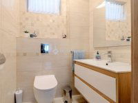 Eladó családi ház, Üllőn 299 M Ft, 6 szobás