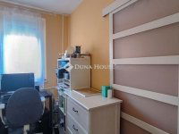 Eladó panellakás, III. kerületben 76.5 M Ft, 2+1 szobás