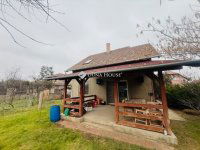 Eladó családi ház, Vecsésen 94.9 M Ft, 4 szobás