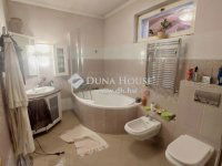 Eladó családi ház, Erdőkertesen 156.99 M Ft, 4+1 szobás