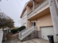 Eladó családi ház, Vecsésen 149.99 M Ft, 5 szobás