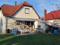 Eladó családi ház, Pannonhalmán 65 M Ft, 4 szobás