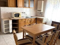 Kiadó családi ház, albérlet, Hajdúszoboszlón 2500 E Ft / hó
