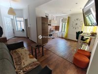 Kiadó téglalakás, albérlet, Pécsett 230 E Ft / hó, 3 szobás