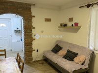 Eladó családi ház, Poroszlón 40 M Ft, 2 szobás