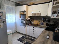 Eladó panellakás, Pécsett 62.9 M Ft, 3 szobás