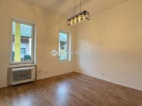 Eladó téglalakás, XV. kerületben 39.9 M Ft, 1 szobás