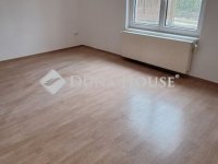Eladó családi ház, Budaörsön 180 M Ft, 5 szobás