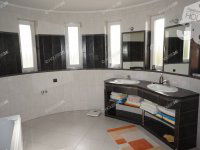 Eladó családi ház, Kecskeméten 185 M Ft, 3 szobás