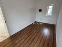 Eladó családi ház, Vecsésen 245 M Ft, 5 szobás