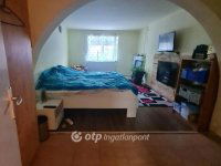 Eladó családi ház, Pécsett 89.9 M Ft, 4 szobás