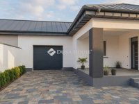 Eladó ikerház, Nyíregyházán 110 M Ft, 4 szobás