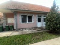 Eladó családi ház, Abonyban 30 M Ft, 3 szobás