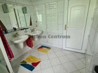 Eladó családi ház, II. kerületben 429.9 M Ft, 6 szobás