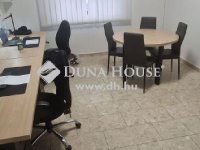 Eladó családi ház, Biatorbágyon 649 M Ft, 5 szobás