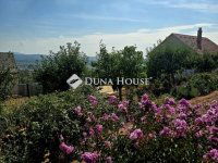 Eladó családi ház, Pécsett 32.3 M Ft, 2 szobás