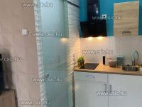 Eladó téglalakás