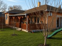 Eladó családi ház, Ráckevén 84.9 M Ft, 3 szobás