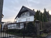 Eladó családi ház, Pécsett 79.9 M Ft, 6 szobás