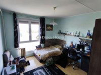 Eladó panellakás, Pécsett 40.5 M Ft, 2 szobás