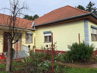 Eladó családi ház