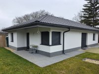 Eladó családi ház, Székesfehérvárott 89 M Ft, 4 szobás