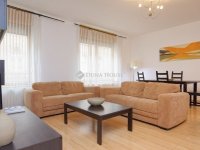 Eladó téglalakás, VI. kerületben 145 M Ft, 3 szobás