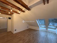 Eladó téglalakás, Pécsett 69.9 M Ft, 2 szobás