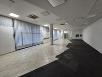 Kiadó üzlethelyiség, Tatabányán, Fő téren 1311 E Ft / hó