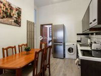 Eladó téglalakás, VI. kerületben 129.9 M Ft, 4+2 szobás