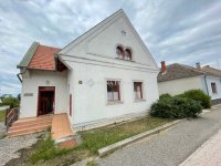 Eladó hotel, Fertőhomokon 215 M Ft, 8 szobás