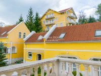Eladó hotel, Dédestapolcsányban 125 M Ft, 2 szobás