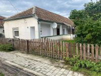 Eladó családi ház, Súron 19 M Ft, 2+1 szobás