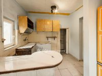 Eladó családi ház, XV. kerületben 136.6 M Ft, 6 szobás