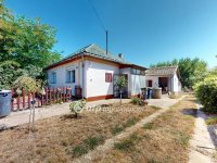 Eladó családi ház, Nagyhalászban 18 M Ft, 2 szobás