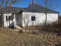 Eladó családi ház, Kispiriten 26.9 M Ft, 4 szobás