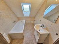 Eladó téglalakás, Üllőn 53 M Ft, 2 szobás