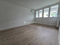 Eladó panellakás, Pécsett 49.7 M Ft, 2 szobás