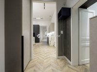 Eladó téglalakás, V. kerületben 299 M Ft, 3 szobás