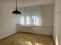 Kiadó téglalakás, albérlet