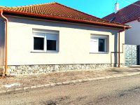 Eladó családi ház, Veszprémben 123 M Ft, 4 szobás