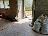 Eladó családi ház, Pécsett 13.5 M Ft, 2 szobás