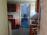 Eladó családi ház, Szentmártonkátán 77 M Ft, 6 szobás