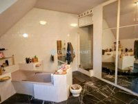 Eladó családi ház, Kecskeméten 129 M Ft, 5 szobás