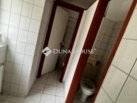 Eladó üzlethelyiség, Hőgyészen 82.55 M Ft