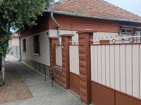 Eladó családi ház