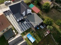 Eladó családi ház, Pécsett 96.5 M Ft, 3 szobás