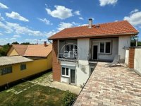 Eladó családi ház, Szegeden, Gyémánt utcában 109 M Ft