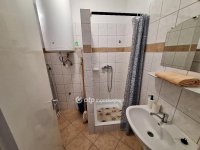 Eladó hotel, Abádszalókban 84 M Ft, 7 szobás